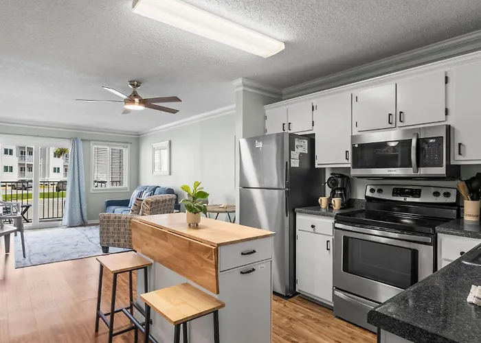 Apartment Plantation 2127 Two Bedroom, Two Bath Gulf Shores